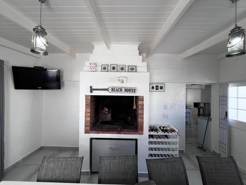 4 Bedroom Property for Sale in Dwarskersbos Western Cape